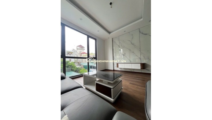 CHỈ 5.68 TỶ CÓ NHÀ LÔ GÓC PHÚC LỢI - 4 TẦNG Ở NGAY - SÁT VÁCH VINHOMES