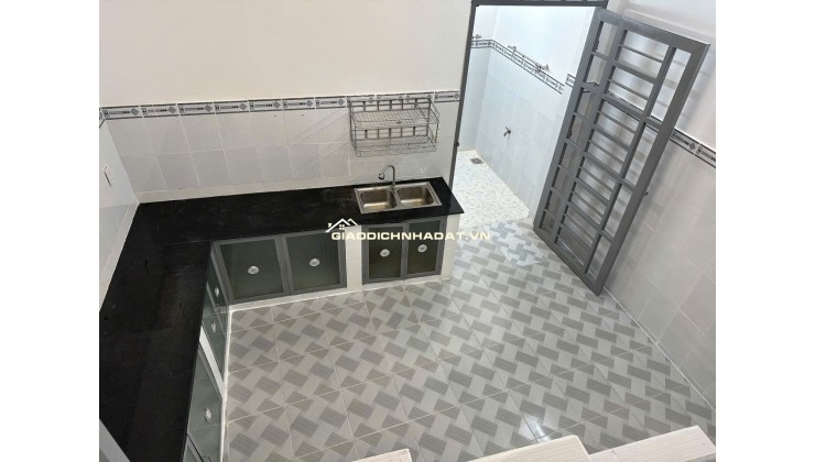 Bán nhà 1 trệt 2 lầu trống suốt mới 100%, hẻm 94// Phú Thọ Hoà Tân Phú