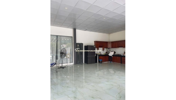 Chính chủ bán gấp biệt thự nhà vườn có hồ bơi 621.9m2 ở Thủ Đức