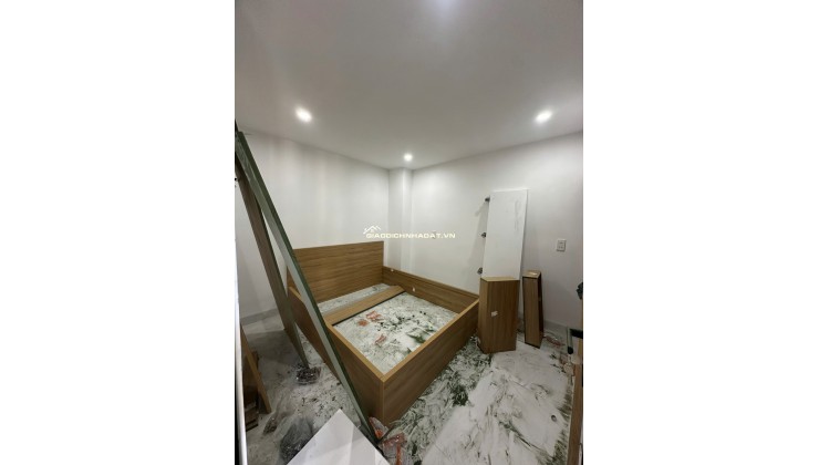 CHỈ 4,1 TỶ - SỞ HỮU NHÀ PHỐ 2 MẶT THOÁNG CMT8, CẨM LỆ!