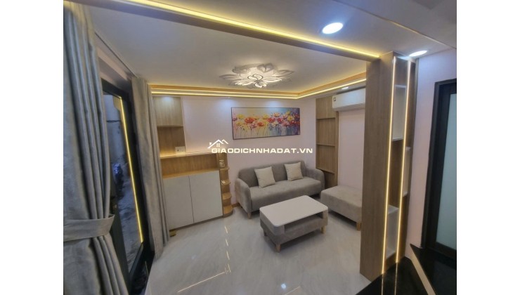 Chỉ 5 tỷ mua được căn nhà ngay trung tâm 126A/1 Nguyễn Cư Trinh Q1