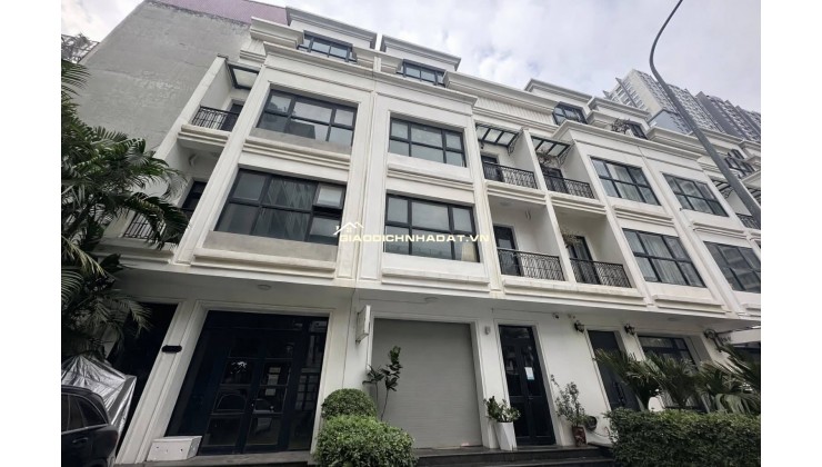 BIỆT THỰ LIỀN KỀ VINHOMES GARDENIA – HÀM NGHI
113M2, 5 TẦNG, KINH DOANH -VỈA HÈ RỘNG