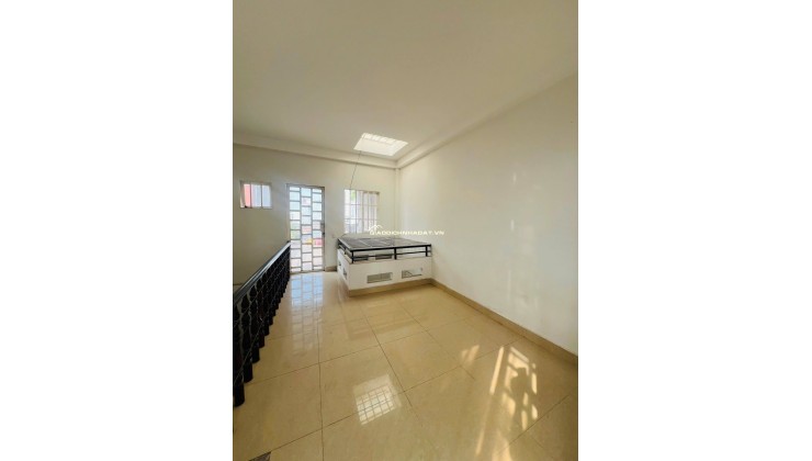 Nhà Đường Phạm Văn Bạch Phường 15 Quận Tân Bình Cũ.