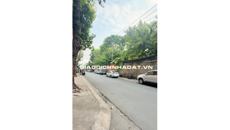 Nhà HXH Ngủ Trong Nhà Đường Cống Lở Phường 15 Cuc Quận Tân Bình.