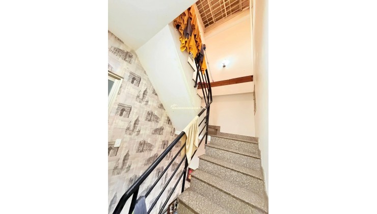 Nhà HXH Lý Thái Tổ Quận 10 Phường 10 Cũ.