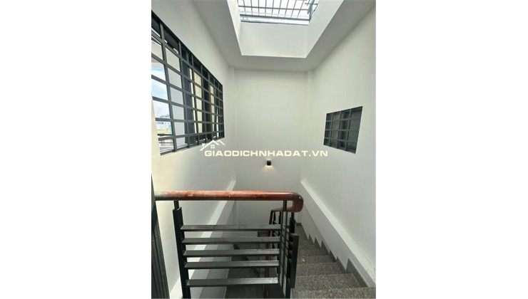 Nhà HXH Đường Cách Mạng Tháng Tám Phường 13 Quận 10 (P. Hoà Hưng mới).