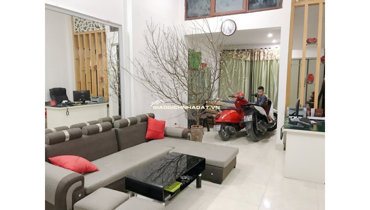 Bán nhà thái hà 65m2 khu phân lô ô tô tránh . chủ đang cho thuê 100m/ tháng