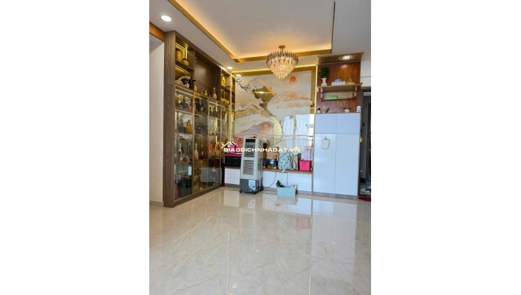 Cần bán căn 75.7m2 Toà nhà ST. Morizt cao cấp nhất Đại lộ Phạm Văn Đồng