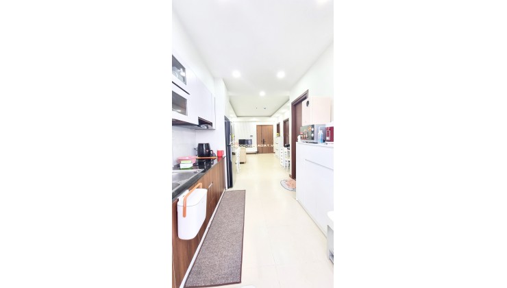 Chính chủ bán CH Iris Tower 59.4m2 2PN-2WC, 1.75 tỷ. Sổ sẵn, T17 H.Nam thoáng, có nội thất