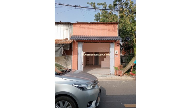 Bán nhà chính chủ ngay khu Đồng Diều Hóc Môn chỉ 946tr MT đường lớn