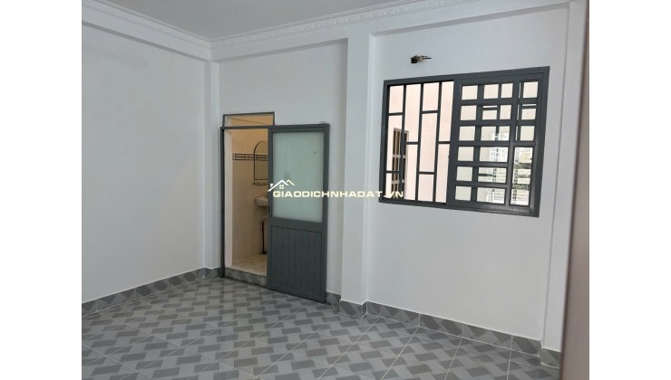 Bán nhà 1 trệt 2 lầu trống suốt mới 100%, hẻm 94// Phú Thọ Hoà Tân Phú