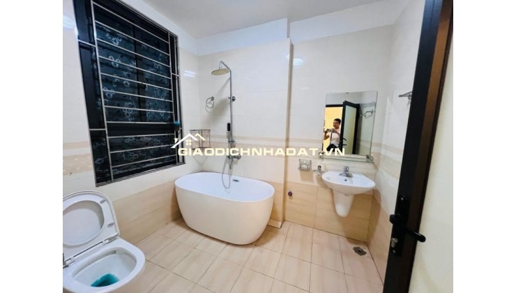 NHÂN HÒA 13 TỶ - TẦNG 1 KD ĐƯỢC - NGÕ TO THÔNG 3 OTO ĐỖ ĐƯỢC TRƯỚC CỬA