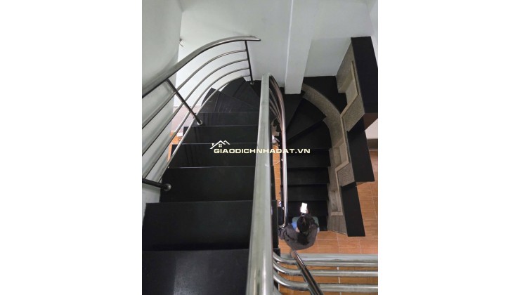 Bán nhà Q7: 35m2, 2 tầng, 2pn, sổ hồng, hẻm Huỳnh Tấn Phát, gần KCX Tân Thuận. giá 3.5 tỷ,