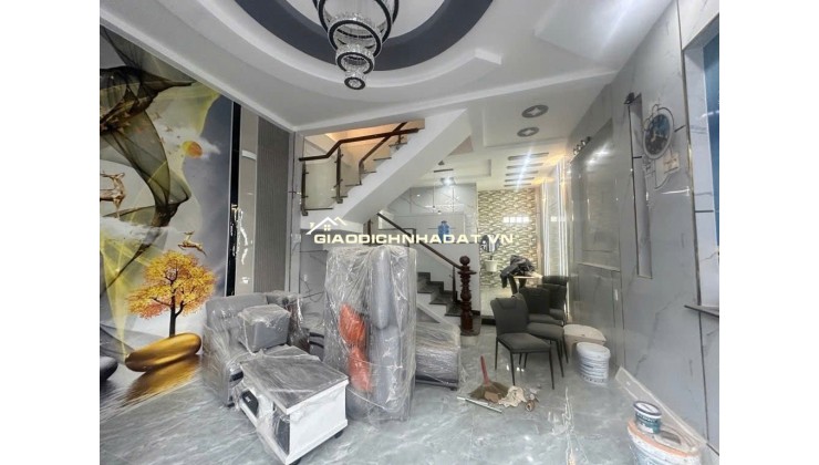  HÀNG HIẾM - NHÀ ĐẸP HẺM KINH DOANH THÔNG TRƯƠNG THỊ HOA - Q12-NGANG ĐỈNH 5m - 4 TẦNG KIÊN CỐ - FULL NỘI THẤT