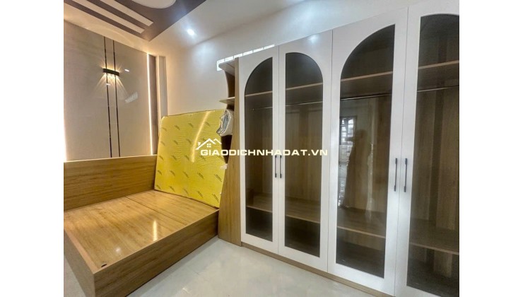  HÀNG HIẾM - NHÀ ĐẸP HẺM KINH DOANH THÔNG TRƯƠNG THỊ HOA - Q12-NGANG ĐỈNH 5m - 4 TẦNG KIÊN CỐ - FULL NỘI THẤT