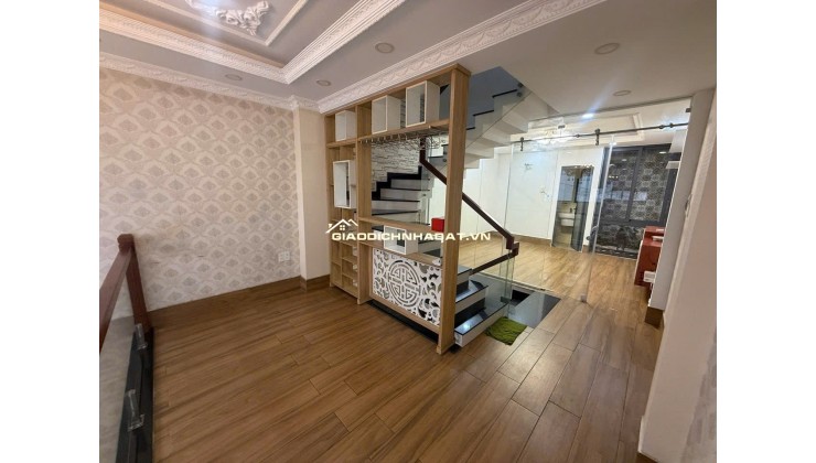 GIẬT MÌNH VỚI CĂN NHÀ 5 TẦNG NGAY TRƯỜNG CHINH – GIÁ CHỈ 9.9 TỶ