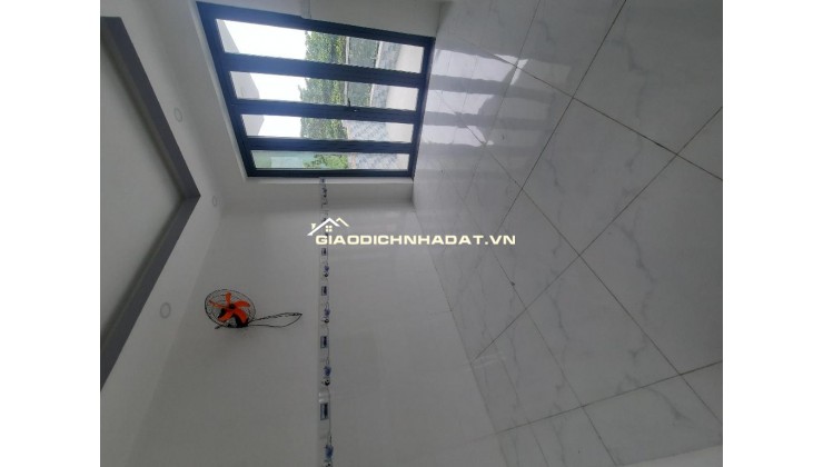 Bán nhà view sông, gần Quận 5, 3 tầng, Quận 8, 3.5x18, 6.x tỷ.