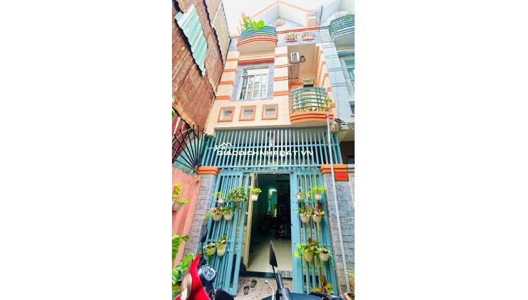 Bán nhà 3 tầng, Quận 8, hẻm 6m, gần Võ Văn Kiệt, 3.6x14, nhỉnh 5 tỷ.