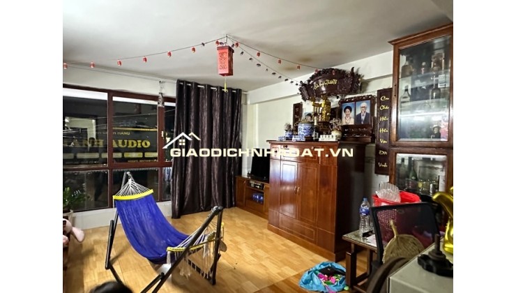 Nhà mặt tiền kinh doanh gần chợ Thới An