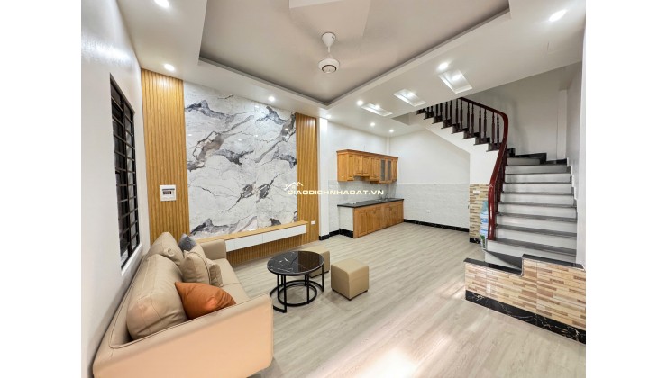 Bán nhà 5 tầng full nội thất phố Văn Phú - Hà Đông 7,3 tỷ