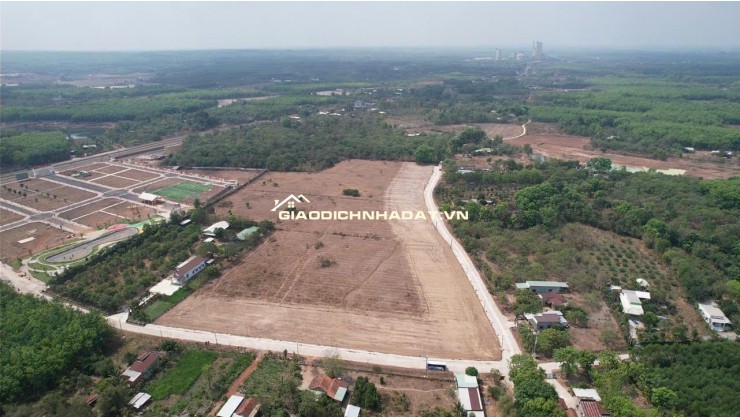 Chào bạn! Bạn đang có nhu cầu bán đất thổ cư 5x30m tại Bình Long, tỉnh Bình Phước. Để giúp bạn thuận tiện hơn trong việc bán, bạn có thể cung cấp