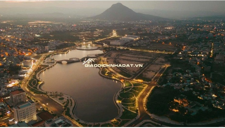 Chỉ từ 7tỷ322/NHHT 70% sở hữu ngay biệt thự đẳng cấp tại Tuy Hòa 300m2 xây 3,5tầng gần biển, Vincom