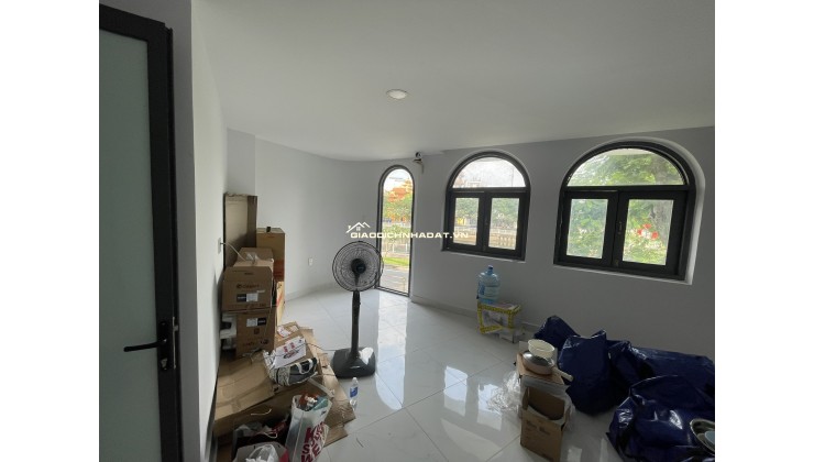 Chính chủ bán nhà mặt tiền 275 Hoàng Sa, P.Tân Định, Q1, HCM