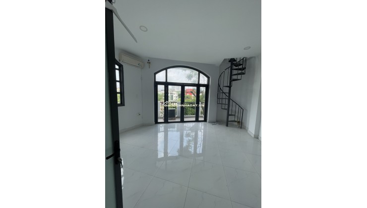 Chính chủ bán nhà mặt tiền 275 Hoàng Sa, P.Tân Định, Q1, HCM