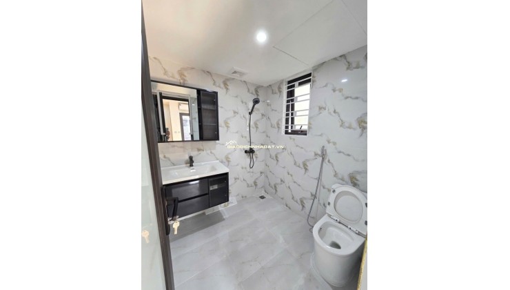 BÁN NHÀ SIÊU PHẨM LÊ TRỌNG TẤN - NGÕ THÔNG - Ô TÔ 7 CHỖ VÀO NHÀ - 48m² - 10 tỷ