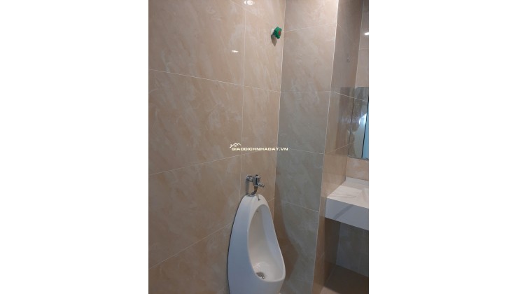 Bán tòa nhà văn phòng khu đấu giá 3ha phố Đức Diễn cách Hồ 50m