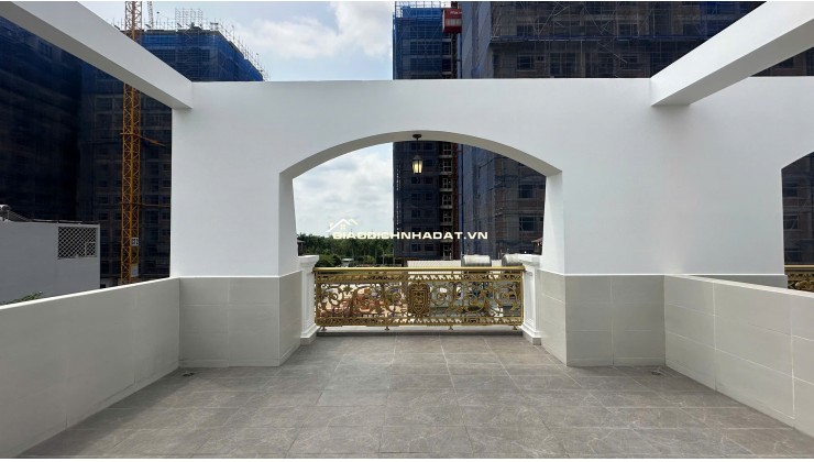 Siêu phẩm tân cổ điển Lê Văn Lương 5.6mx15m Full nội thất