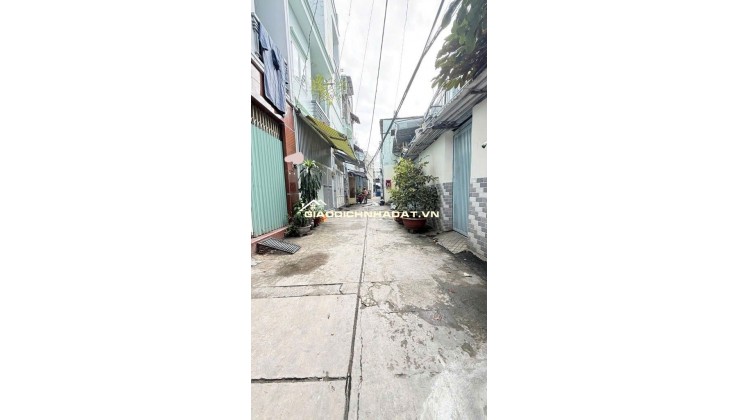 Chỉ 6 Tỷ Nhỉnh - Hẻm 2 Sẹc - Hẻm Xe Hơi - Gần Aeon Mall Tân Phú - Nhà Đẹp