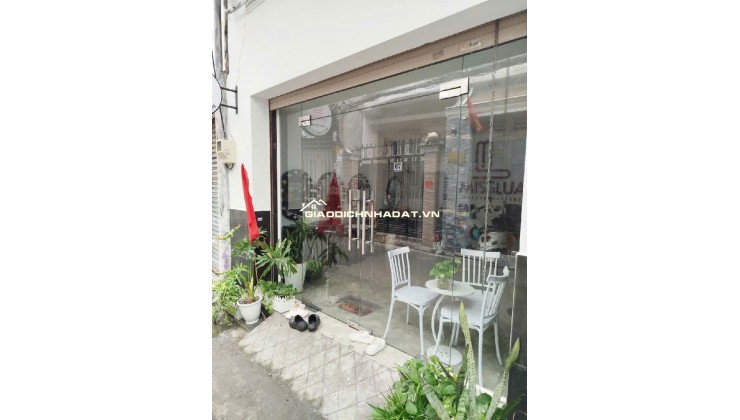 cần bán nhà mặt tiền đang cho thuê14tr/1 tháng (gần chợ tân bình)