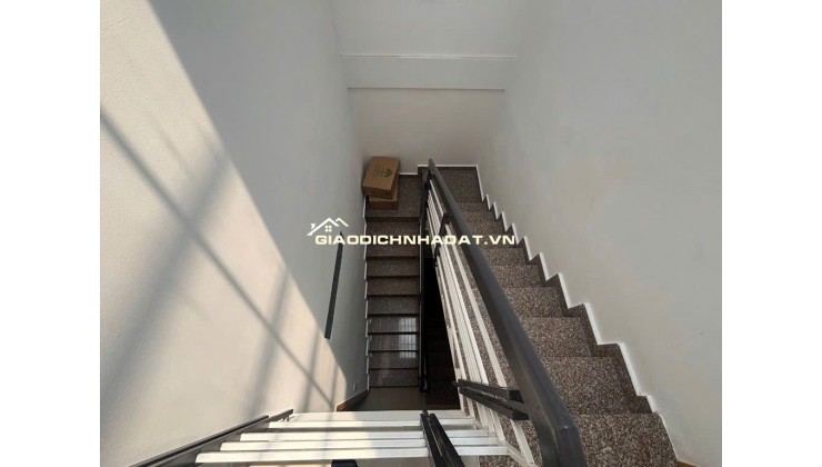 HẺM XE HƠI THÔNG LÊ VĂN LƯƠNG VỚI BẾ VĂN CẤM - 12TỶ NHỈNH