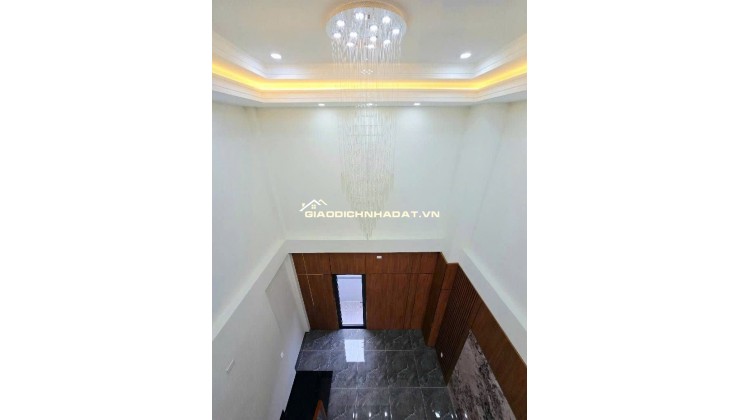 BÁN NHÀ TẠI LÃ XUÂN OAI, LONG TRƯỜNG, QUẬN 9 , 50M2 SHR CHỈ 6.9 TỶ. LH:0332456604( NGỌC )