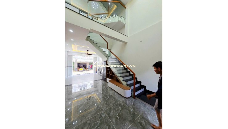 BÁN NHÀ TẠI LÃ XUÂN OAI, LONG TRƯỜNG, QUẬN 9 , 50M2 SHR CHỈ 6.9 TỶ. LH:0332456604( NGỌC )