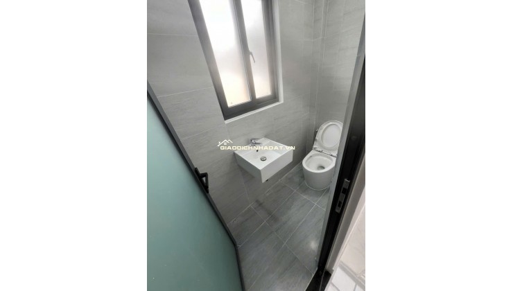 TÔI CẦN BÁN CĂN NHÀ HẺM XE HƠI 60/76 ĐƯỜNG LÝ CHÍNH THẮNG P8Q3. LH:0966775504.