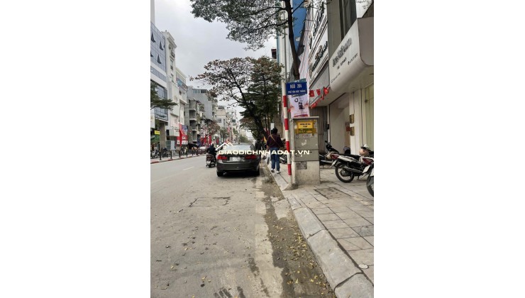 Bán nhà trong ngõ Tôn Đức Thắng 22/26m2 5 tầng Hơn 6 Tỷ Lô góc Đẹp toàn diện Tiện ích đa dạng