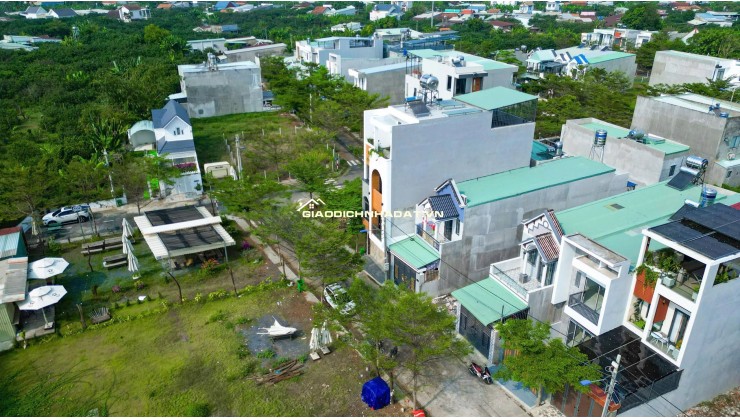 CẦN BÁN 5 LÔ LIỀN KỀ CUỐI Đ. HUỲNH VĂN NGHỆ. GIÁ THẤP HƠN THỊ TRƯỜNG 200TR