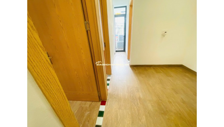 CHO THUÊ CĂN HỘ CAO CẤP – NỘI THẤT FULL – VIEW HỒ LINH QUANH