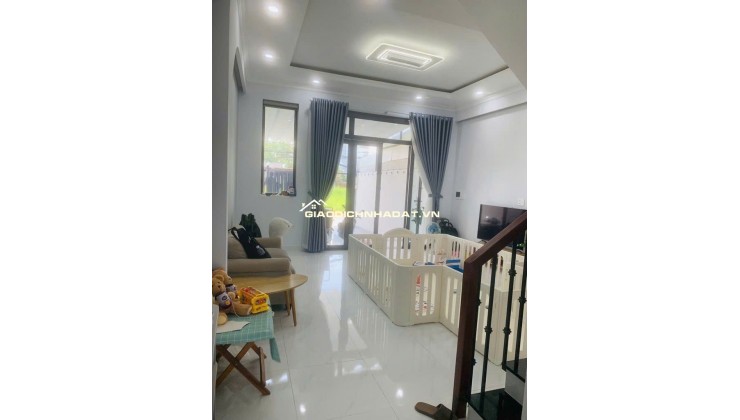 BÁN NHÀ 2 TẦNG – 5M X 27M – CÓ SÂN TRƯỚC SAU THOÁNG MÁT. LH:0988736135