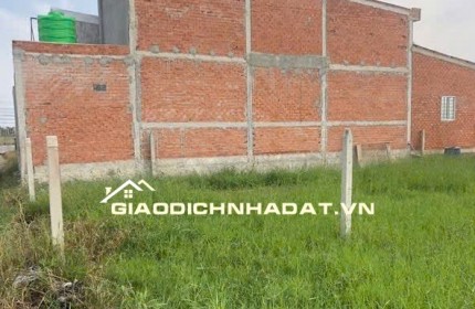 BÁN ĐẤT TẠI ĐỨC HOÀ DT102M2 SHR GIÁ BÁN 890T  THƯƠNG LƯỢNG. LH:0931821989.