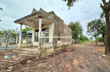 BÁN ĐẤT 2 MẶT TIỀN TẶNG NHÀ TẠI TP BIÊN HOÀ, DT 4200M2, SỔ SẴN, CHỈ 19 TỶ. LH:0933449988.