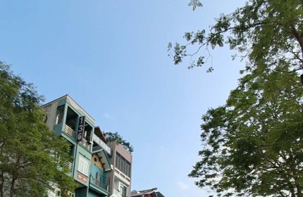 SIÊU PHẨM MẶT PHỐ VIỆT HƯNG Nhà 80m2- 5 Tầng kiên cố-2x Tỷ