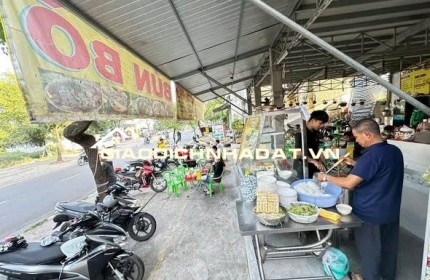 Sang quán bún bò có sẵn vật dụng vào KD ngay tại Hóc Môn