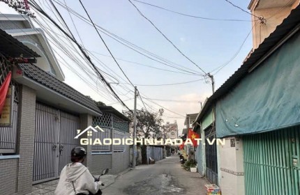 Bán nhà xây mới trang bị full nội thất 100% vào ở ngay, gần Tô Ký Q12