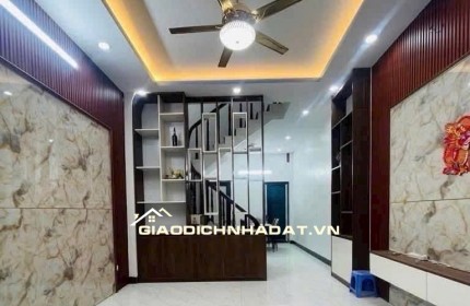 Kim Ngưu | NHÀ MỚI 5 TẦNG – THANG MÁY – 45m²- 10,7 t.ỷ