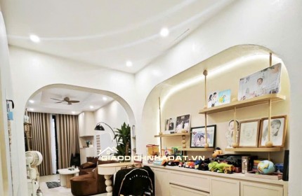 Bán BĐS 30m 4T Ở Ngay Sân Cổng riêng , có thể TL Mạnh tại Minh Khai ,Thông Tin Thật