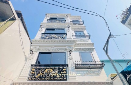  NGAY PHẠM VĂN ĐỒNG - 5 TẦNG BTCT - 33M2 - 5' TỚI SÂN BAY - CÔNG VIÊN GIA ĐỊNH - SỔ VUÔNG A4 - NHĨNH 6TỶ THƯƠNG LƯỢNG