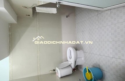 Bán nhà 3 tầng, Quận 8, hẻm 6m, gần Võ Văn Kiệt, 3.6x14, nhỉnh 5 tỷ.
